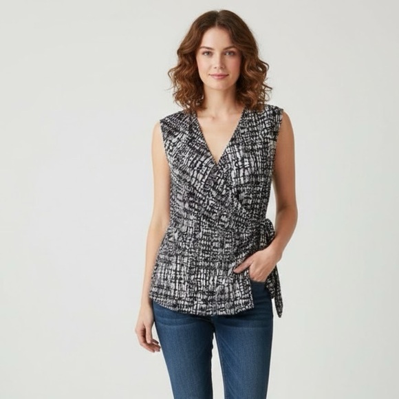 Ricki's Tops - Ricki's Black/White Cap Sleeve Wrap Blouse | Size Medium